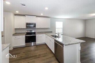 108 Stratton Ln in Jarrell, TX - Building Photo - Building Photo