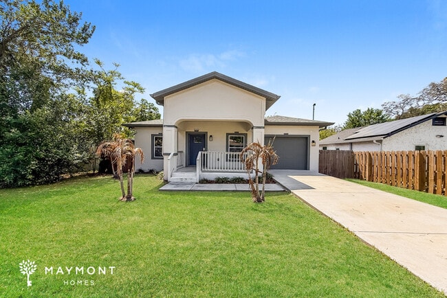 property at 2001 E Wood St