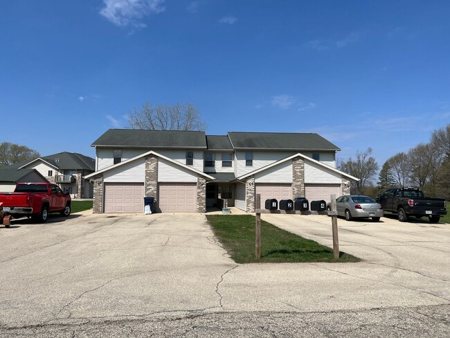 480 Skare Rd in Wyocena, WI - Building Photo - Interior Photo