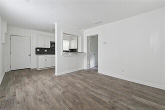 1098 Smith St SW in Atlanta, GA - Building Photo - Building Photo