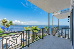 41 SW Seminole St in Stuart, FL - Building Photo