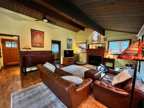 5314 Ponderosa Pl NE in Hansville, WA - Building Photo - Building Photo