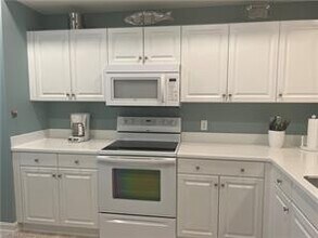 10820 Palazzo Wy-Unit -203 in Ft. Myers, FL - Building Photo - Building Photo