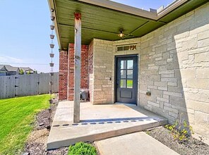 8000 NW 160th Terrace in Edmond, OK - Building Photo - Building Photo