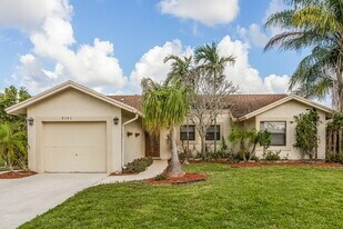 9141 Gettysburg Rd in Boca Raton, FL - Building Photo