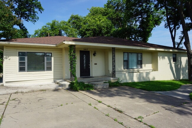 property at 2817 Wayside Ave
