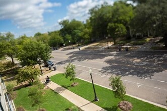 801 S Bishop Ave in Dallas, TX - Building Photo - Building Photo