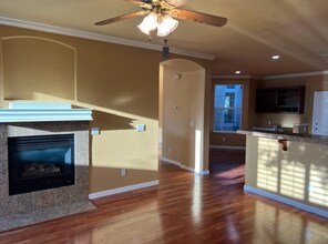 3464 Swallows Nest Ln in Sacramento, CA - Building Photo - Building Photo