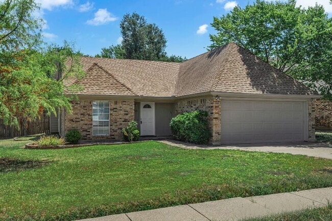property at 1708 Woodhollow Dr