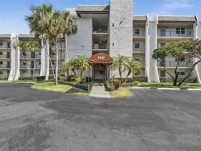 property at 9340 Lagoon Pl