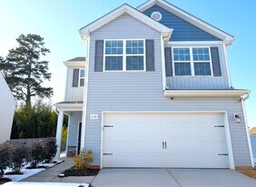 8321 Kneller St in Charlotte, NC - Building Photo