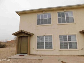 10021 Railroad Dr in El Paso, TX - Building Photo - Building Photo