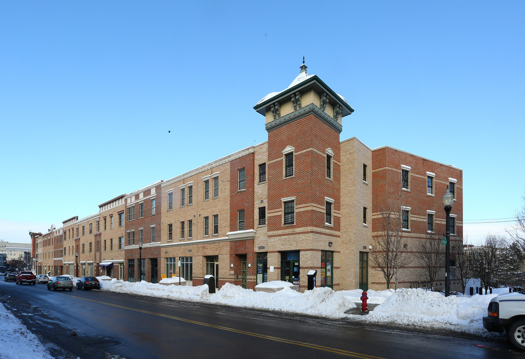 The Hamilton in Poughkeepsie, NY - Building Photo