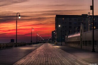 46 Illinois Ave in Long Beach, NY - Building Photo - Building Photo