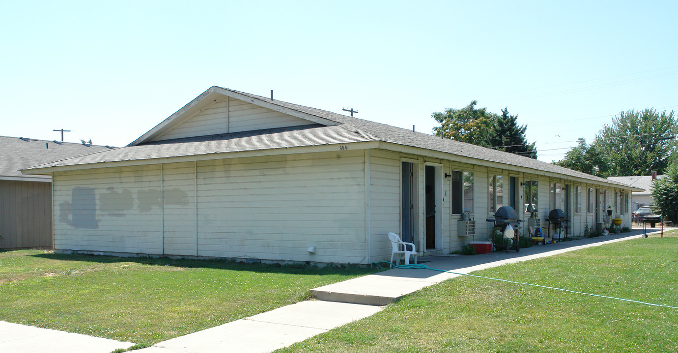 608 N 3rd St in Yakima, WA - Building Photo