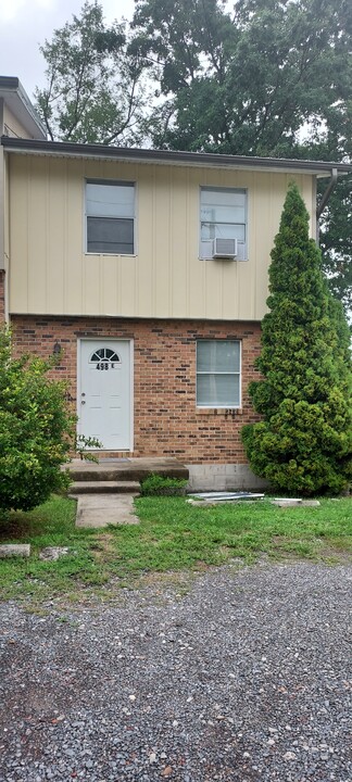 135 Frye Ln in Oak Hill, WV - Building Photo