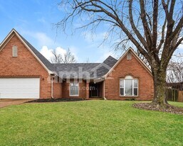 1926 Bohemia Dr in Cordova, TN - Building Photo