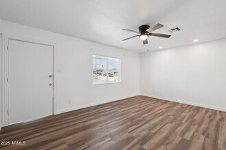 3331 E Oak St in Phoenix, AZ - Building Photo - Building Photo