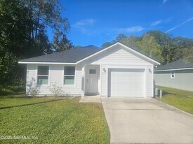 840 W 10th St in St. Augustine, FL - Building Photo