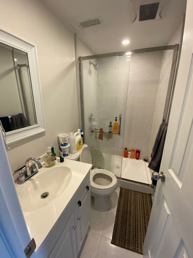 15 Shawford Crescent in Toronto, ON - Building Photo - Building Photo