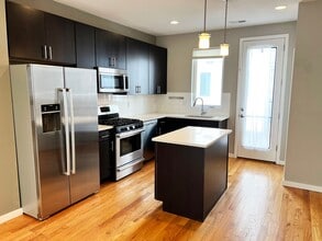 3425 Larimer St in Denver, CO - Building Photo - Building Photo