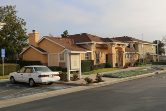 Harmony Court in Bakersfield, CA - Building Photo - Building Photo