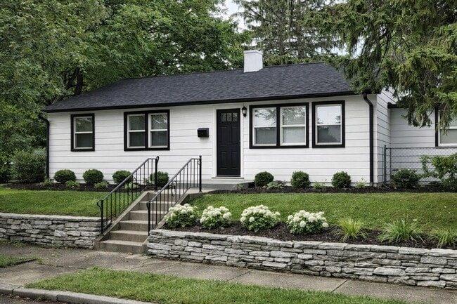 property at 1919 Kendall St