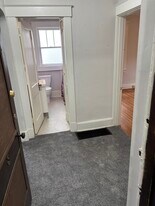 4004 Carter Ave, Unit 3 in Cincinnati, OH - Building Photo