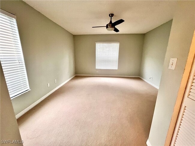 738 Landover Cir in Naples, FL - Foto de edificio - Building Photo