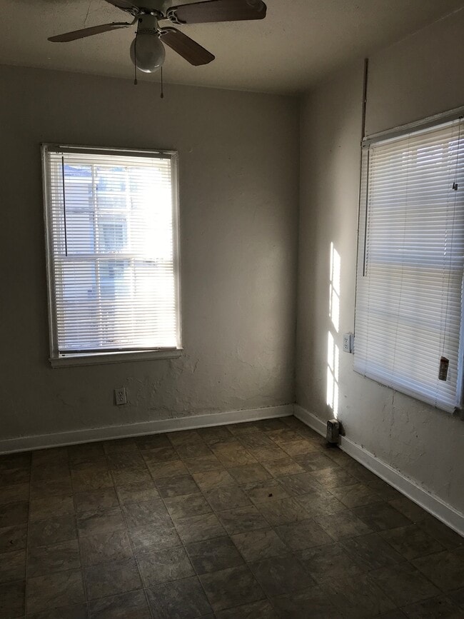 1229 E 55th St in Savannah, GA - Building Photo - Building Photo