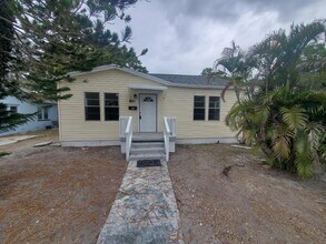 801 18th St S in St. Petersburg, FL - Building Photo - Building Photo