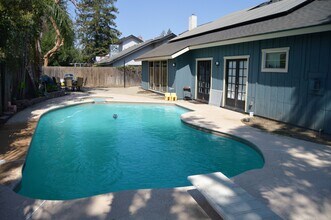 4125 W Nicholas Ave in Visalia, CA - Building Photo - Building Photo