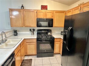 9708 Fionna Ln in Las Vegas, NV - Building Photo - Building Photo