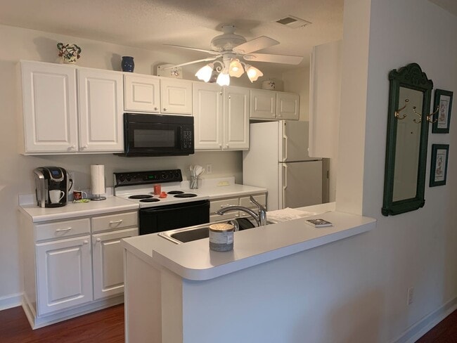 4374 Crepe Myrtle Ct in Murrells Inlet, SC - Building Photo - Building Photo