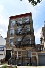 2414 41st St in Long Island City, NY - Foto de edificio - Building Photo