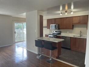 71 Frank Faubert Dr in Toronto, ON - Building Photo - Building Photo