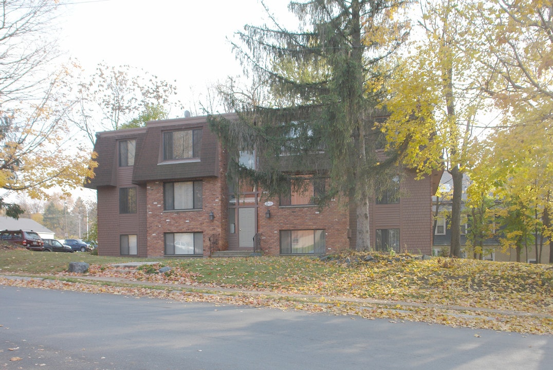 115 Oakwood Ave in Troy, NY - Foto de edificio