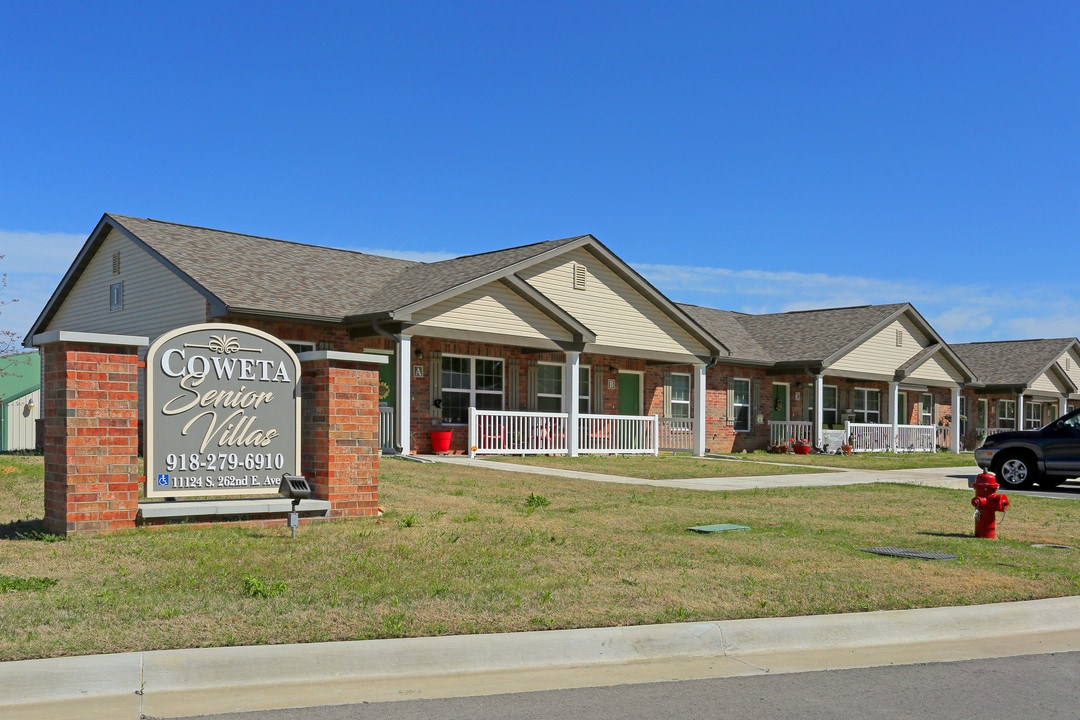 Coweta Senior Villas in Coweta, OK - Building Photo