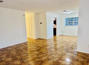 2941 NW 9th Pl in Fort Lauderdale, FL - Building Photo - Building Photo