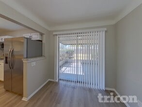 6630 17th Ln N in St. Petersburg, FL - Building Photo - Building Photo