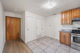 1609 B St, Unit 4 in Hayward, CA - Building Photo - Building Photo