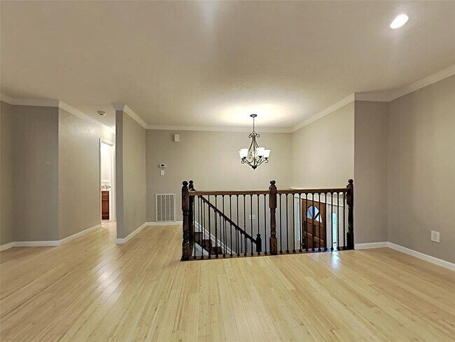 11 Hickory Oak Dr in The Woodlands, TX - Building Photo - Building Photo