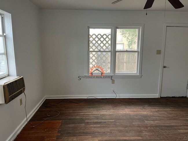 709 1/2 Rencher St in Clovis, NM - Building Photo - Building Photo