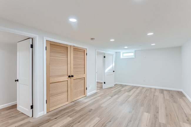 property at 3264 Niagara St