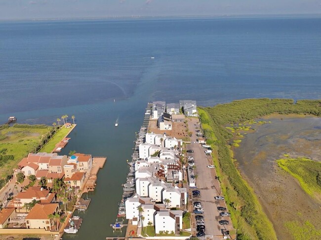 6201 Padre Blvd in South Padre Island, TX - Building Photo - Building Photo