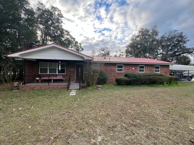 property at 606 N Reynolds St