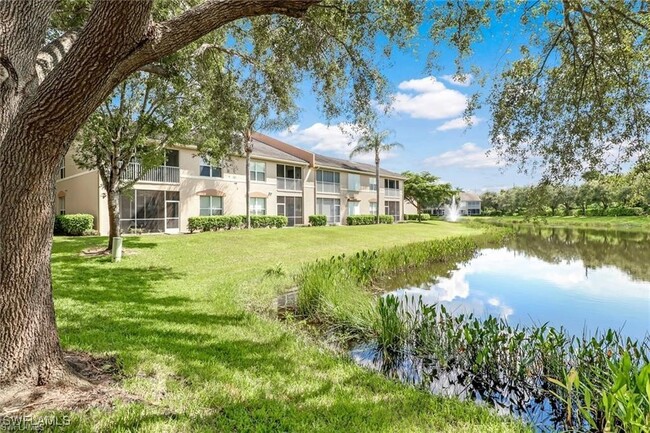 14970 Vista View Way in Ft. Myers, FL - Foto de edificio - Building Photo