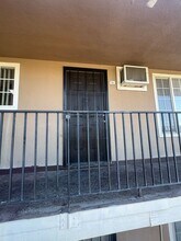 2511 Edison Ave in Sacramento, CA - Building Photo - Building Photo