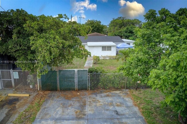 property at 25 SW 14th St