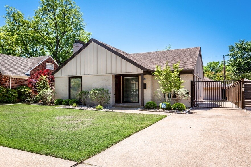 6040 Ellsworth Ave in Dallas, TX - Foto de edificio